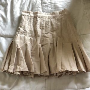 DEANDRI tan pleated skirt